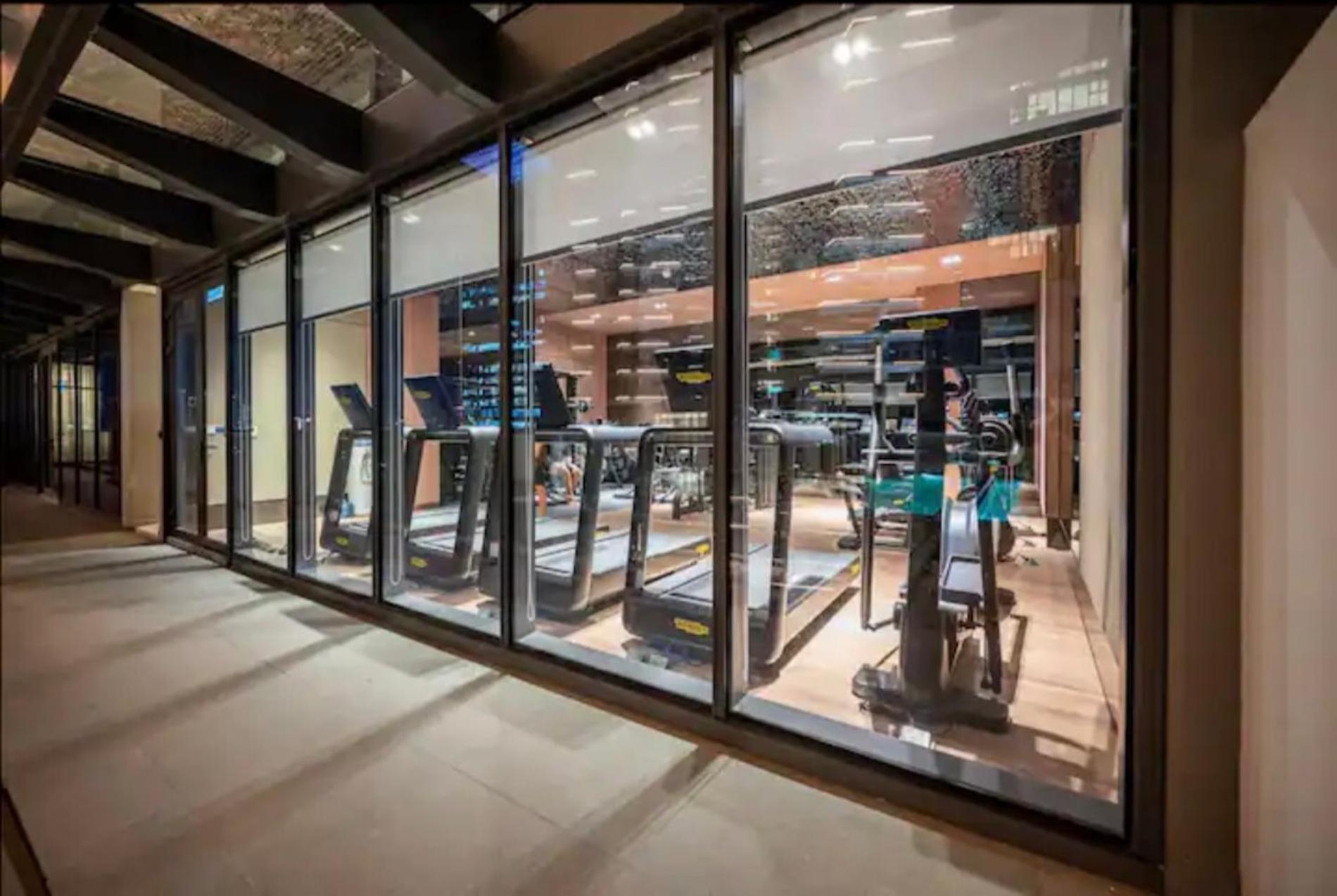 The Metropole -Complex "Opera, Crest, Galleria " -Free Pool-Gym-Sauna Room-Yoga Room Hô Chi Minh-Ville Extérieur photo